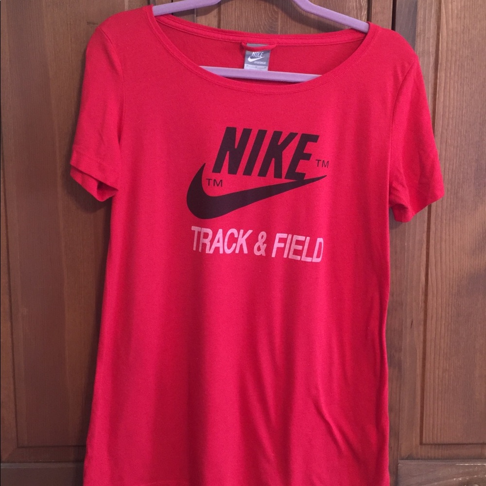 Nike T-shirt